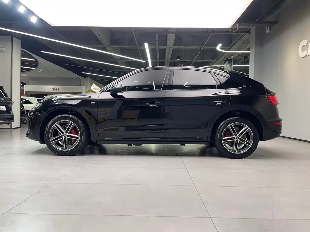 Audi Q5L Sportback 2024 из CN, фото 8