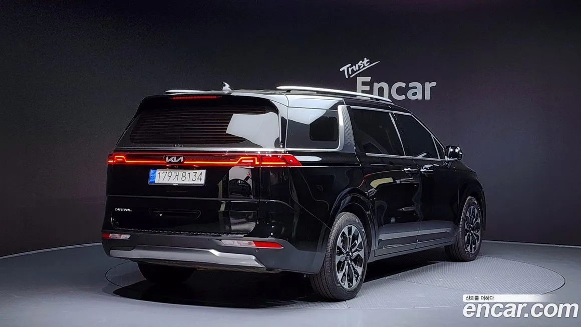 Kia Carnival 2023 из KR, фото 2