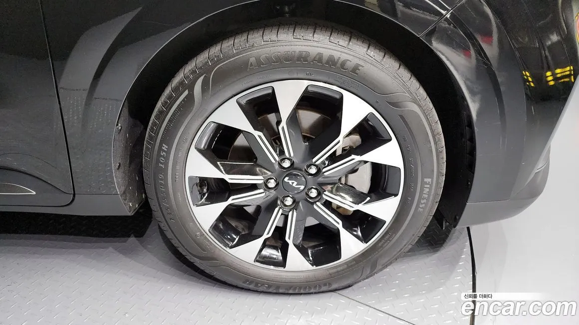 Kia Carnival 2023 из KR, фото 5