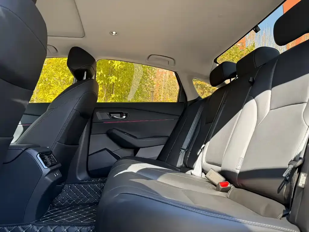 Honda Accord 2024 из CN, фото 6