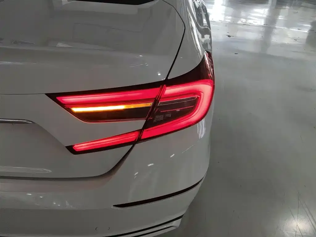 Honda Accord 2023 из CN, фото 8