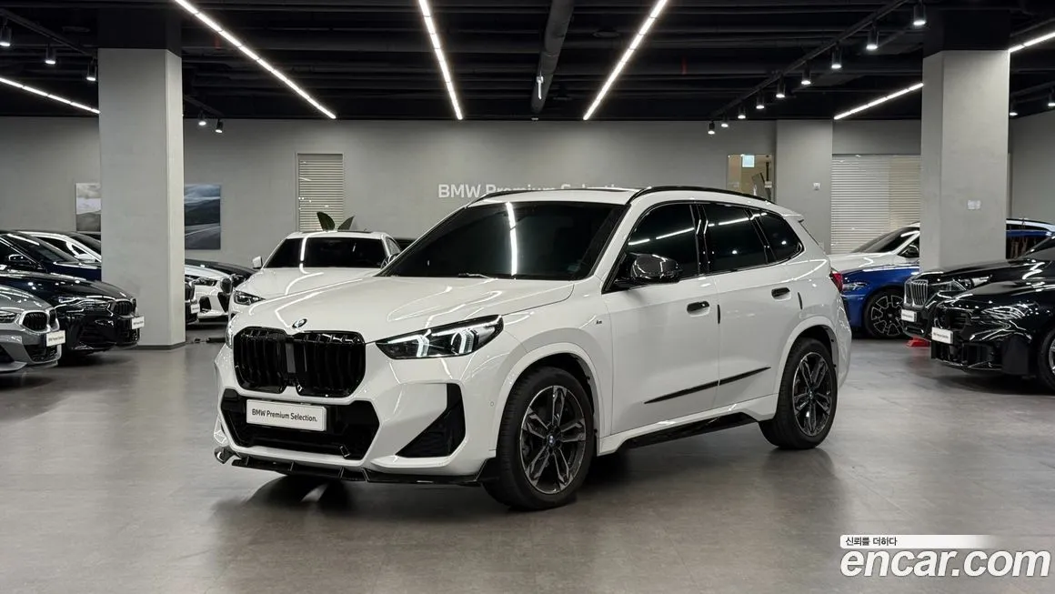 BMW X1 — фото 1