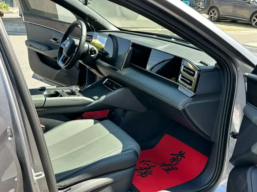 BYD Qin L 2025 из CN, фото 5