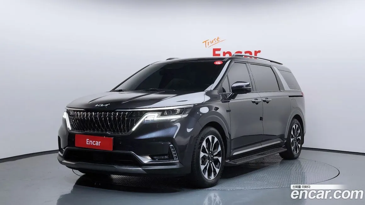 Kia Carnival — фото 1