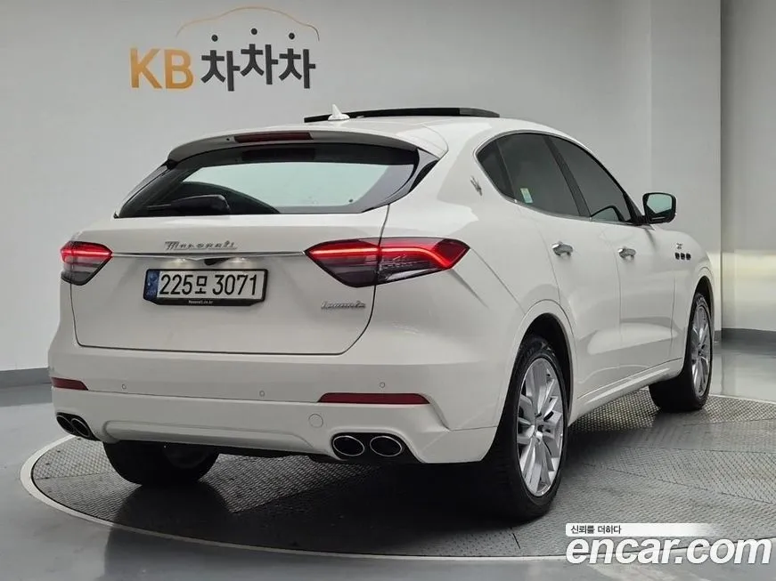 Maserati Levante 2022 из KR, фото 3