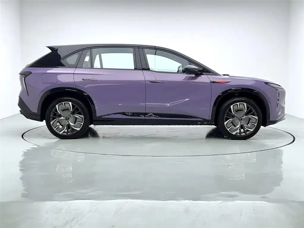 Hongqi Tiangong 08 2025 из CN, фото 4