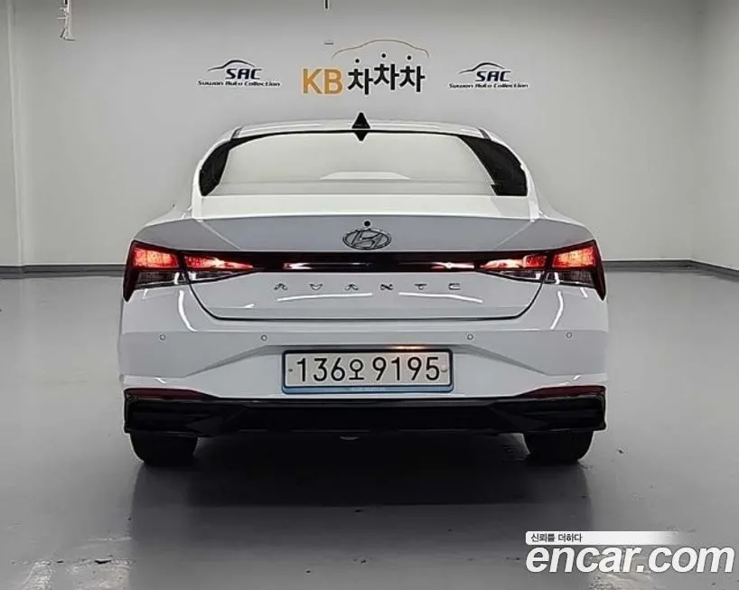 Hyundai AVANTE — фото 3