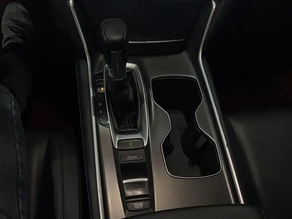 Honda Accord 2021 из CN, фото 10