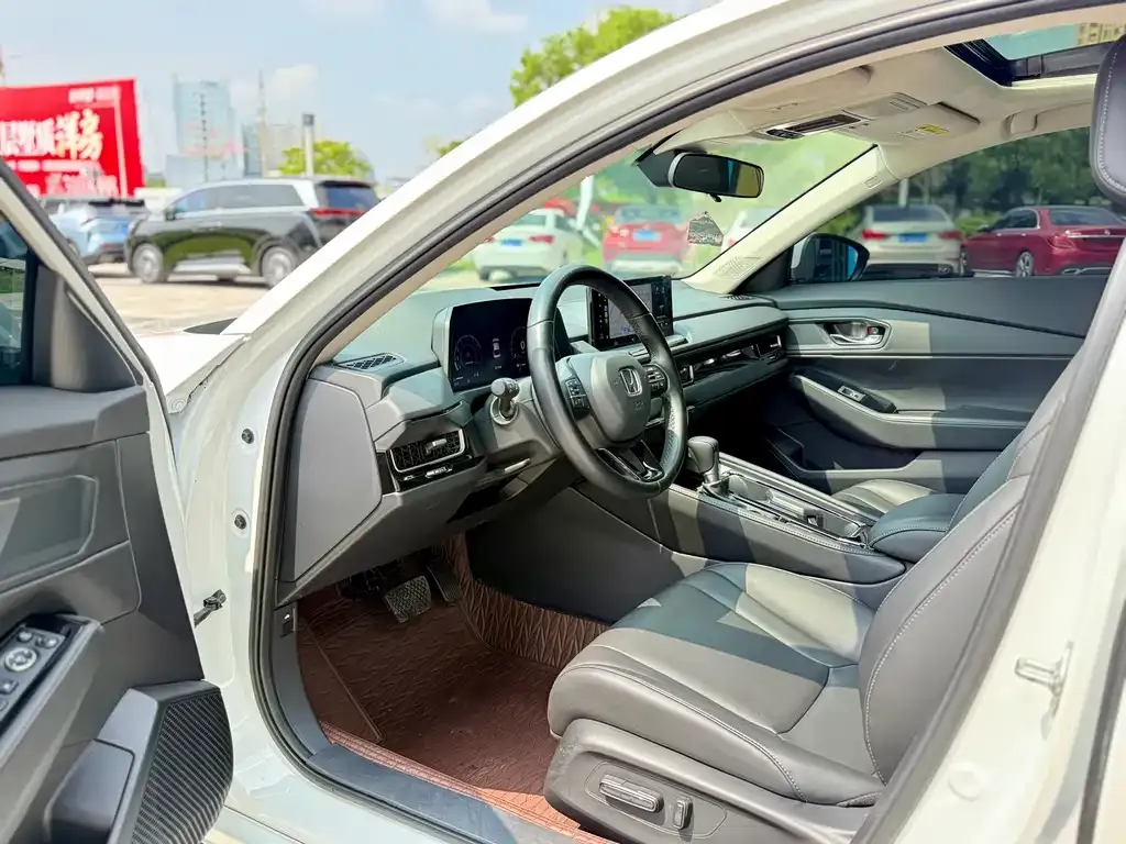 Honda Inspire 2024 из CN, фото 4