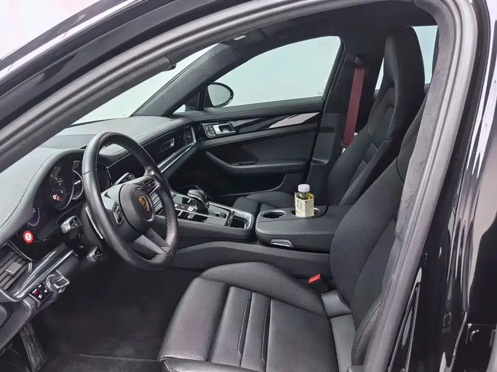 Porsche Panamera 2021 из CN, фото 5