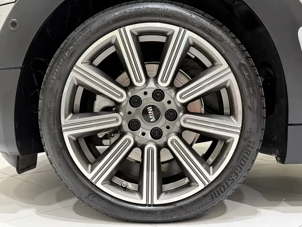 [object Object] Mini Clubman 2024 из CN, фото 8