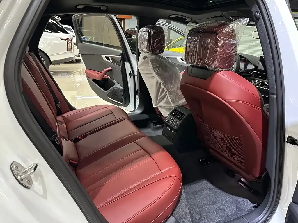 Audi A4L 2025 из CN, фото 10
