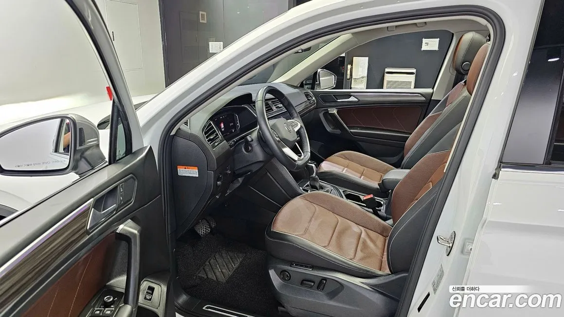 Volkswagen Tiguan 2023 из KR, фото 10