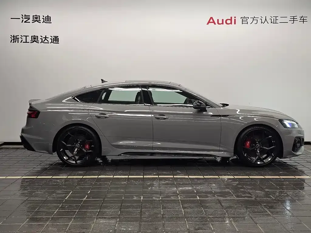 Audi RS 5 2024 из CN, фото 3