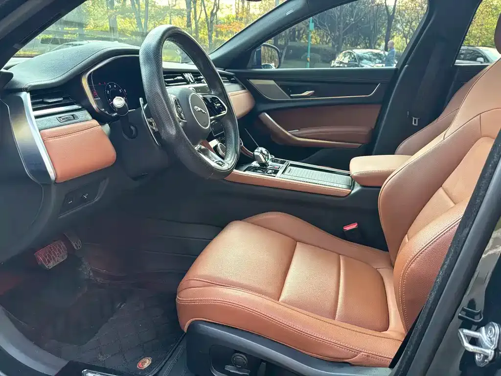 Jaguar XFL 2023 из CN, фото 8