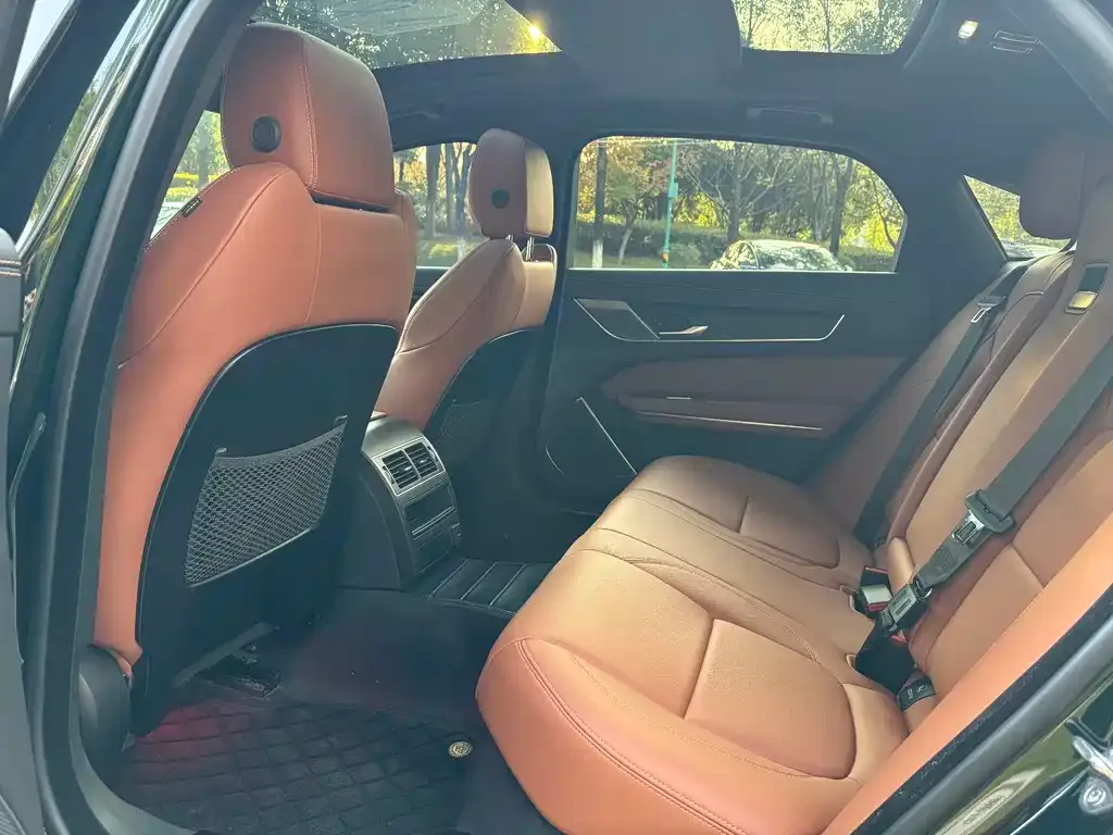Jaguar XFL 2023 из CN, фото 9