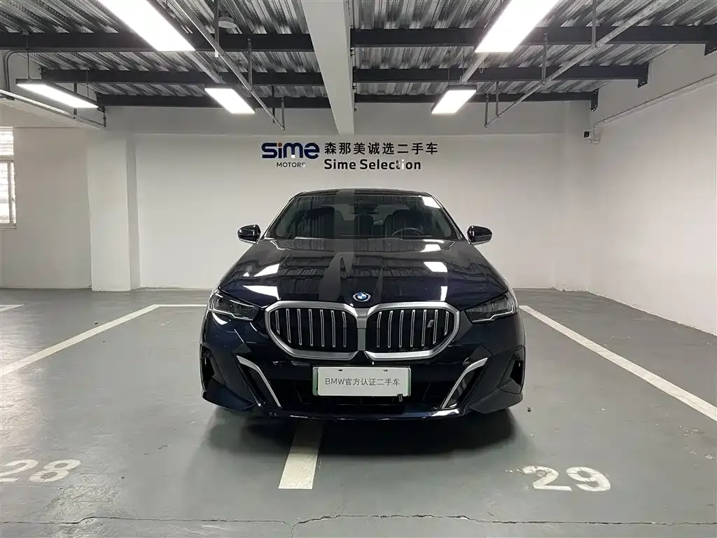 BMW i5 2024 из CN, фото 2