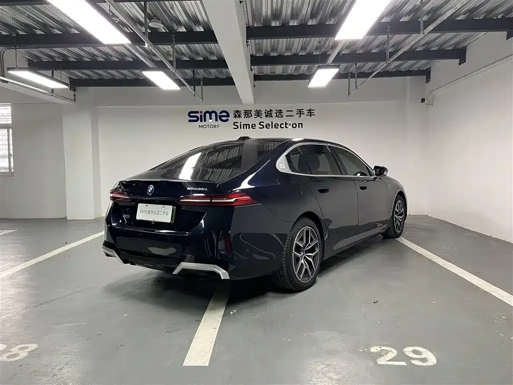 BMW i5 2024 из CN, фото 3