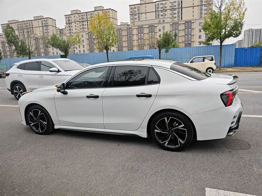 Lynk & Co 03 2023 из CN, фото 5