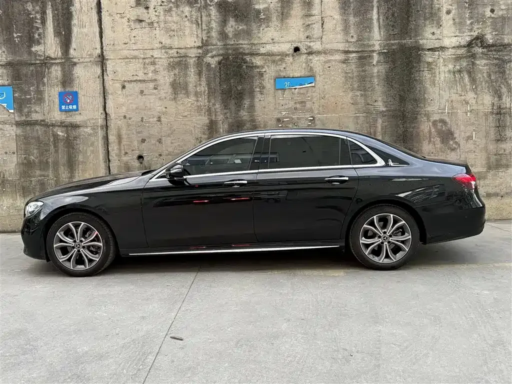 Mercedes-Benz E-Class 2023 из CN, фото 3