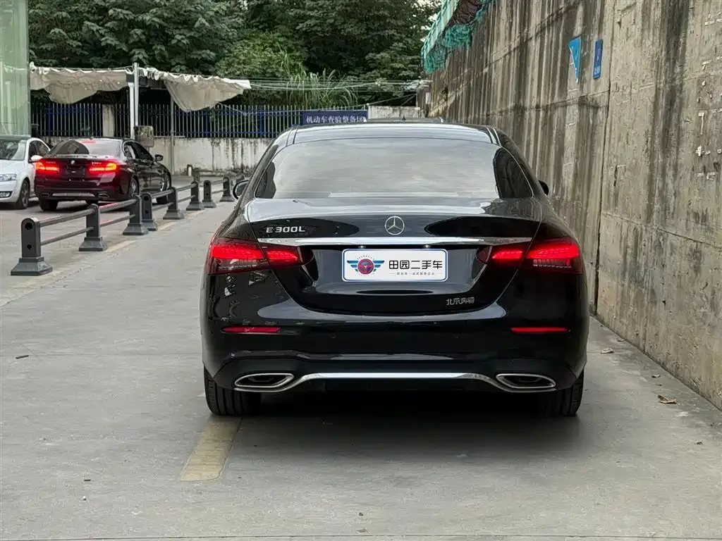 Mercedes-Benz E-Class 2023 из CN, фото 5