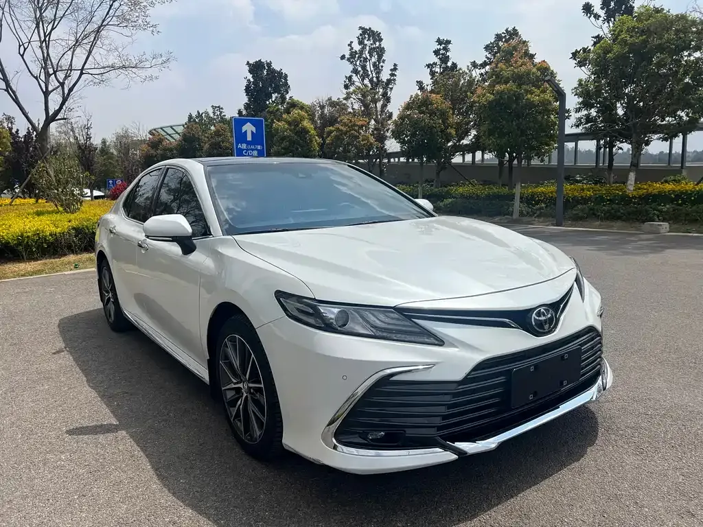 Toyota Camry 2023 из CN, фото 3