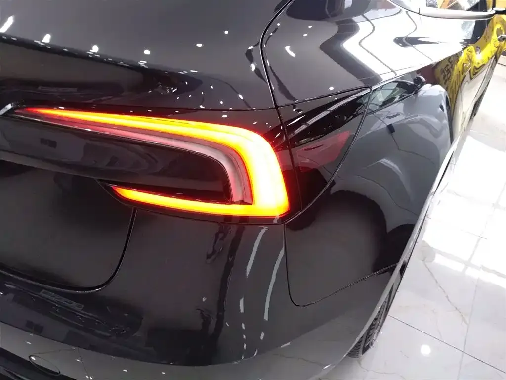 Tesla Model 3 2024 из CN, фото 8