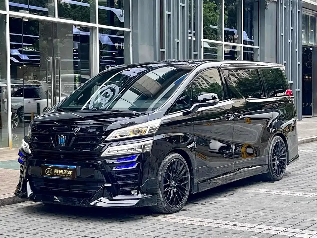 Toyota Vellfire 2023 из CN, фото 1