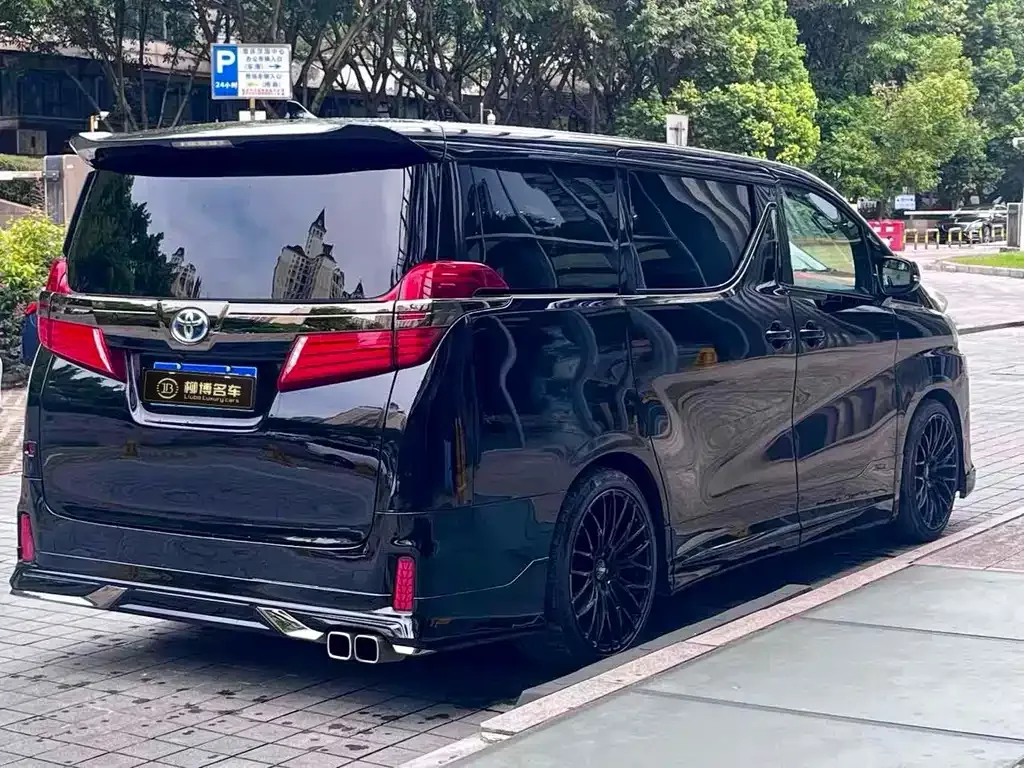Toyota Vellfire 2023 из CN, фото 5