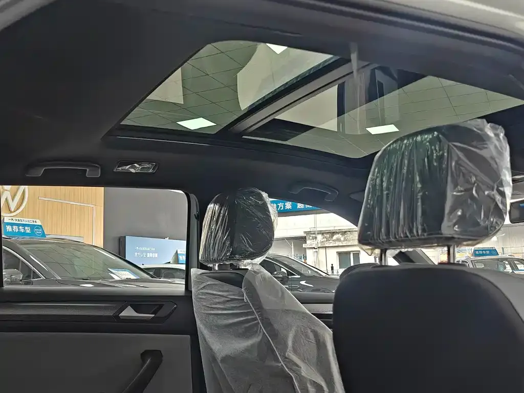 Volkswagen T-Roc 2025 из CN, фото 7