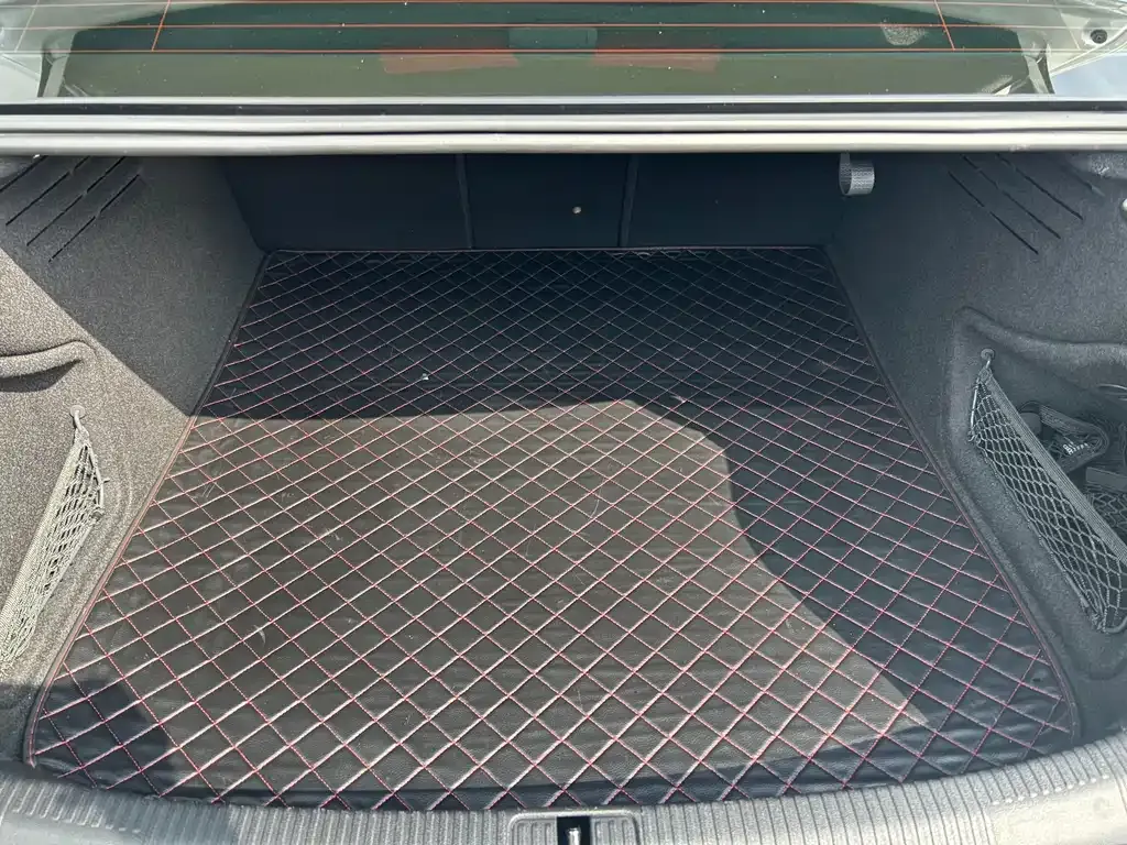 Audi A4L 2023 из CN, фото 5