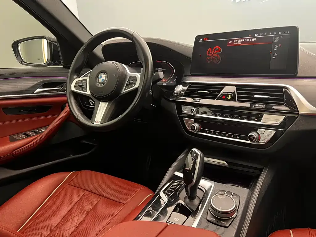 BMW 5 Series — фото 10