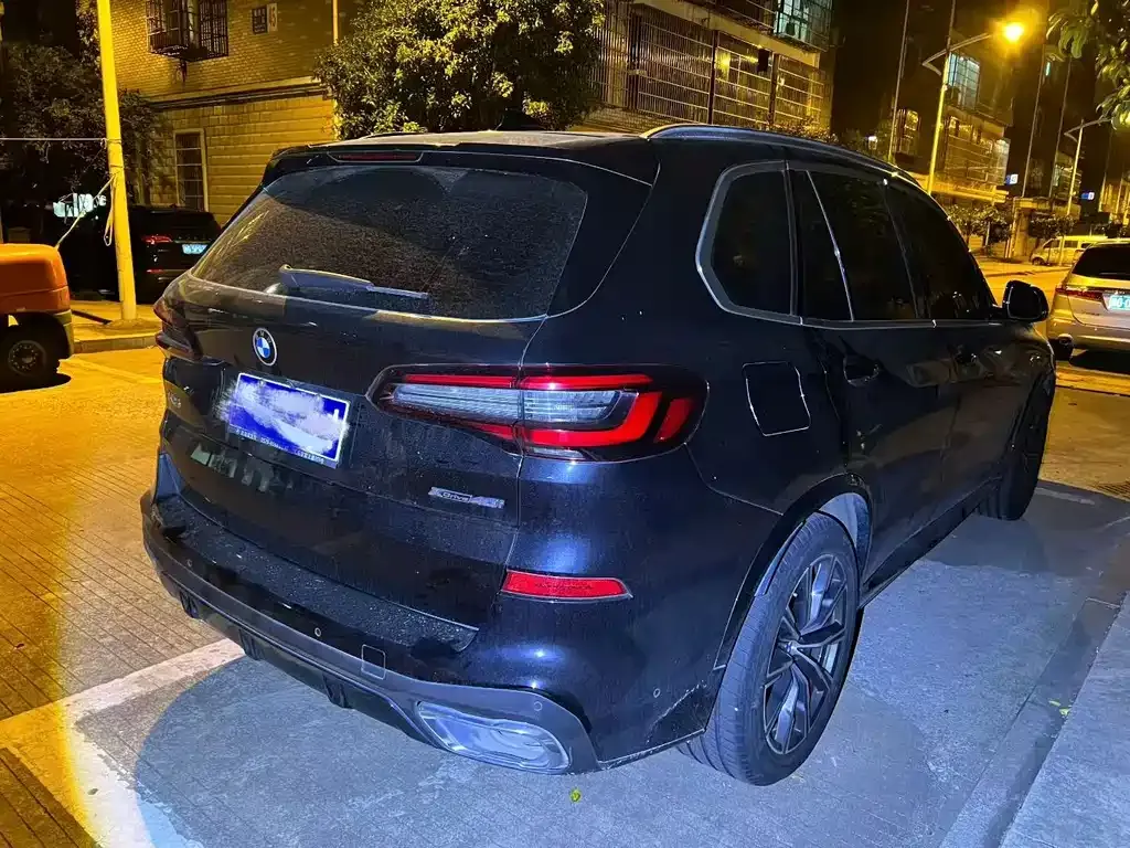 BMW X5 (Import) — фото 5