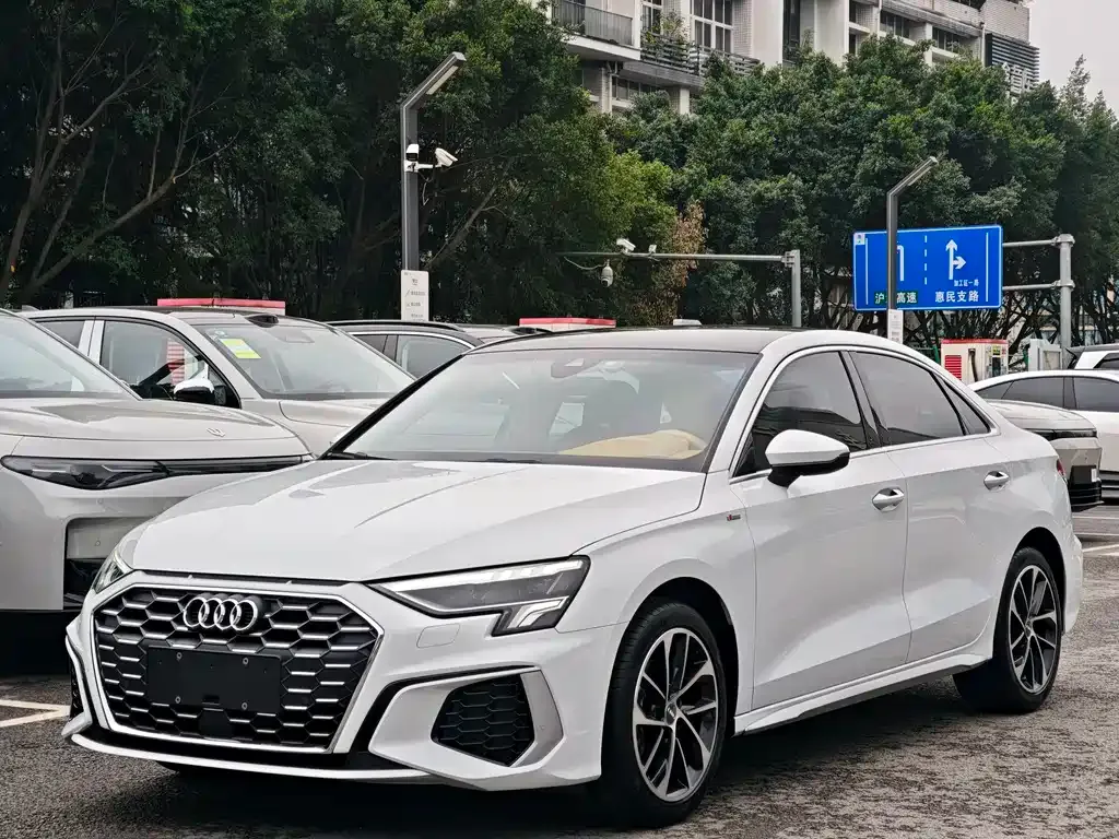 Audi A3 2021 из CN, фото 1