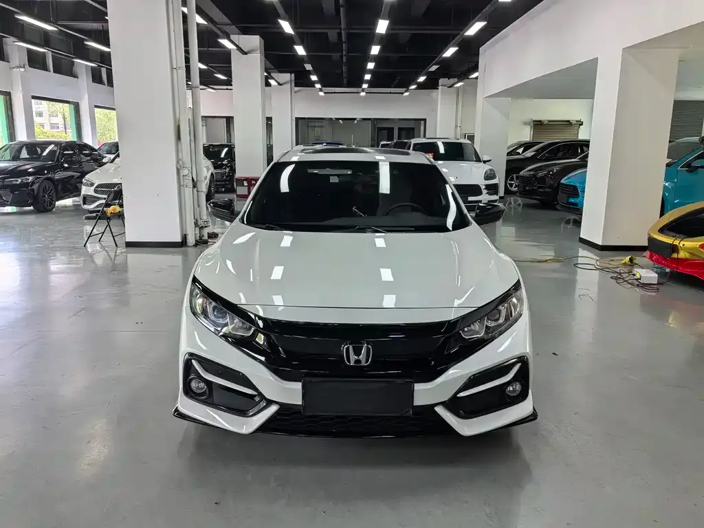 Honda Civic 2022 из CN, фото 2