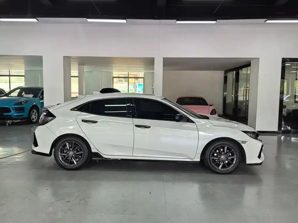 Honda Civic 2022 из CN, фото 4