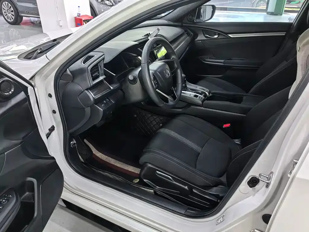 Honda Civic 2022 из CN, фото 8