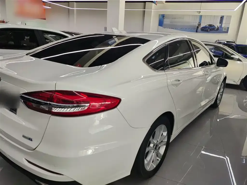 Ford Mondeo 2022 из CN, фото 7