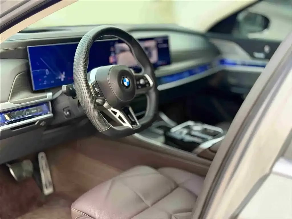 BMW 7 Series 2024 из CN, фото 5