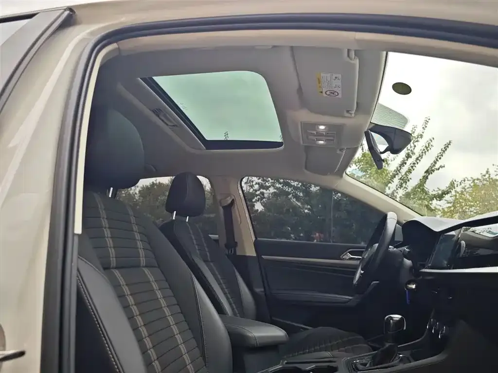 Volkswagen Lavida 2022 из CN, фото 2