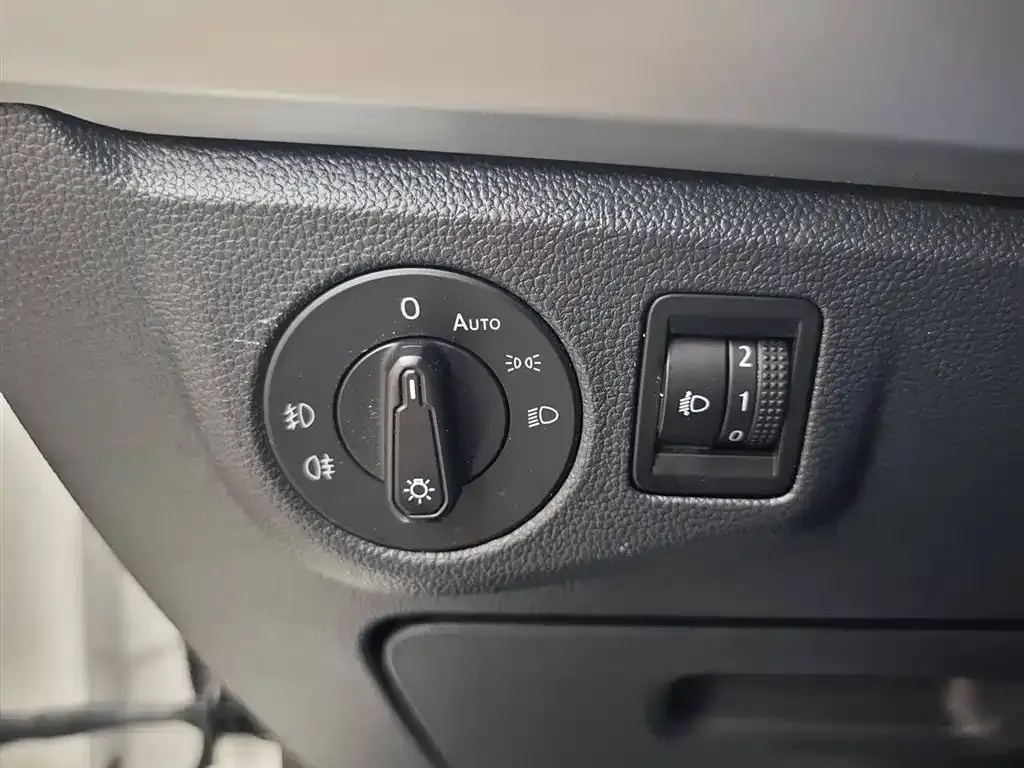 Volkswagen Lavida 2022 из CN, фото 4
