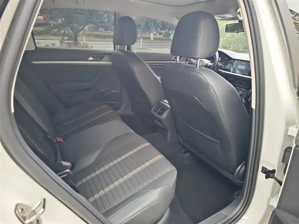 Volkswagen Lavida 2022 из CN, фото 6