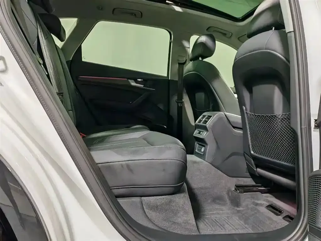 Audi Q5L 2022 из CN, фото 6