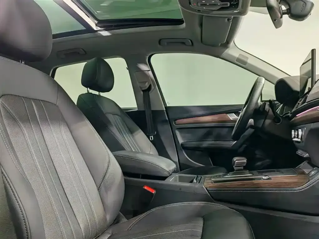 Audi Q5L 2022 из CN, фото 8