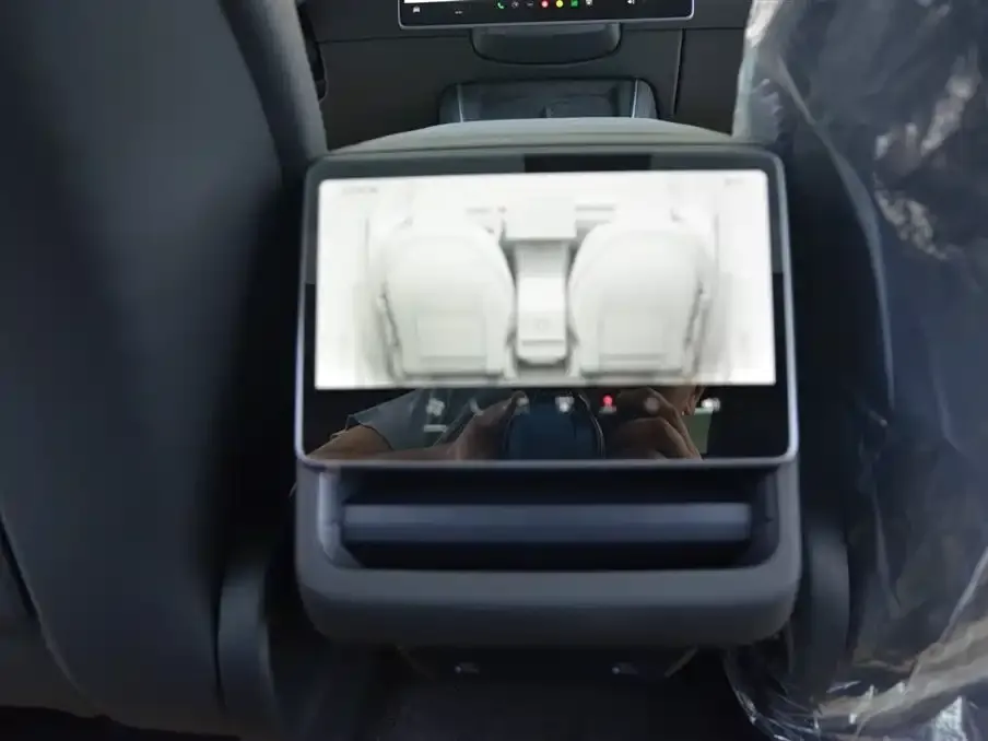 Tesla Model Y 2025 из CN, фото 10