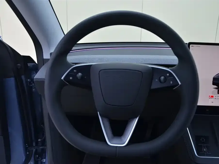 Tesla Model Y 2025 из CN, фото 8