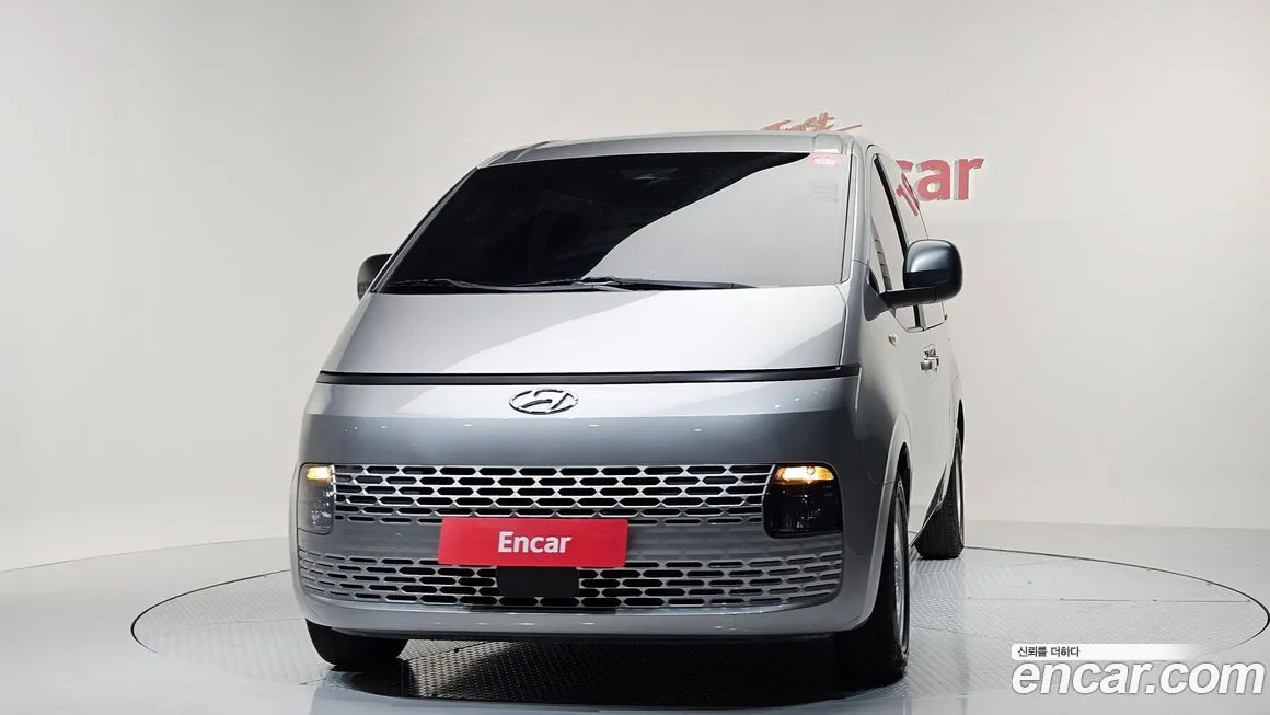 Hyundai Staria — фото 3