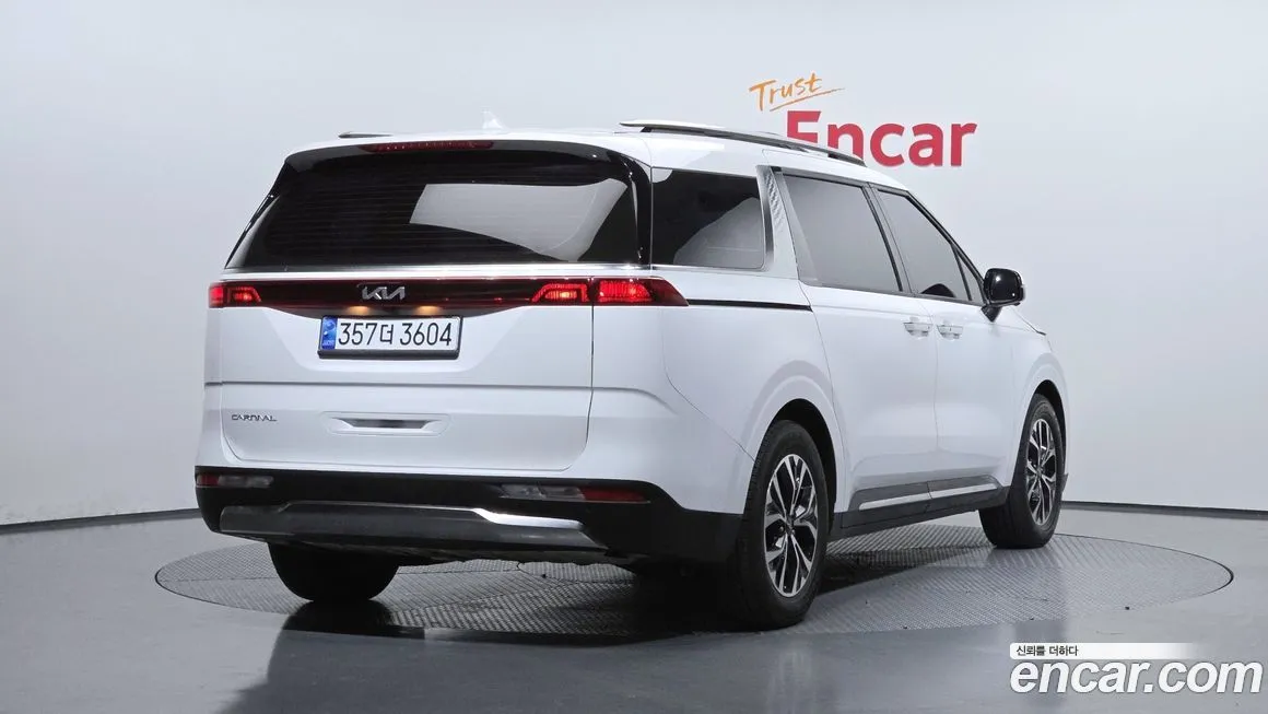 Kia Carnival — фото 2