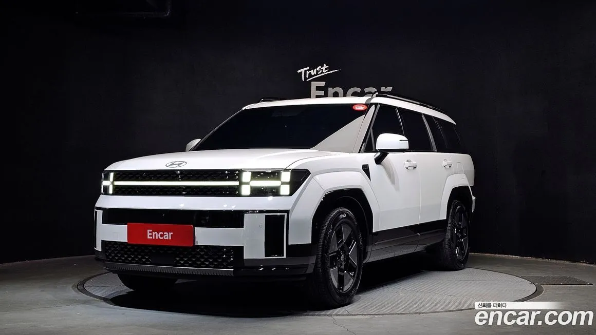 Hyundai Santafe — фото 1