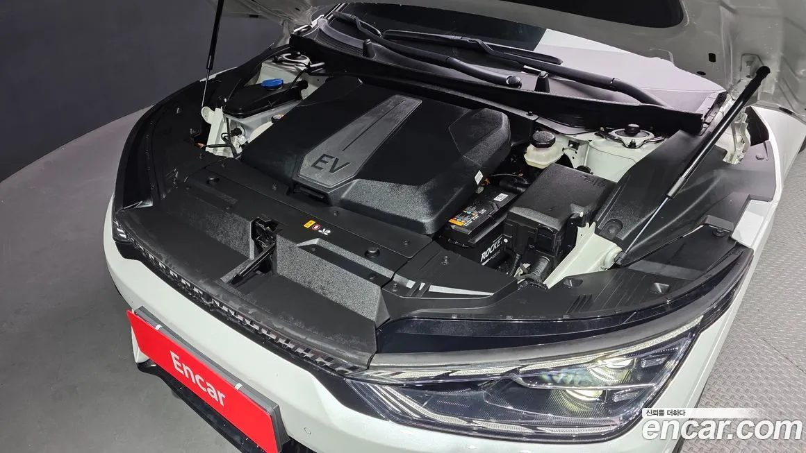 Kia EV6 2023 из KR, фото 6